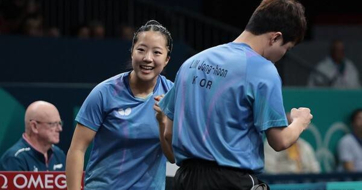 '초대박' 임종훈-신유빈, 中 세계랭킹 1위 조 격파… 왕중왕전 결승행