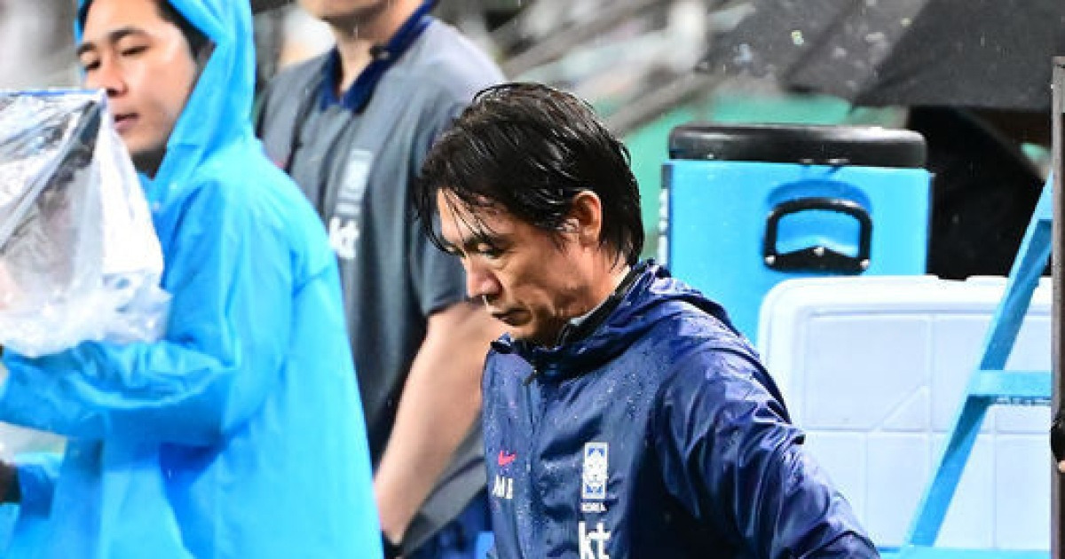 홍명보 감독 등장하자 “우~~~” 손흥민 나오자 “와!!!!” 엇갈린 축구팬들 민심 [오!쎈 현장]