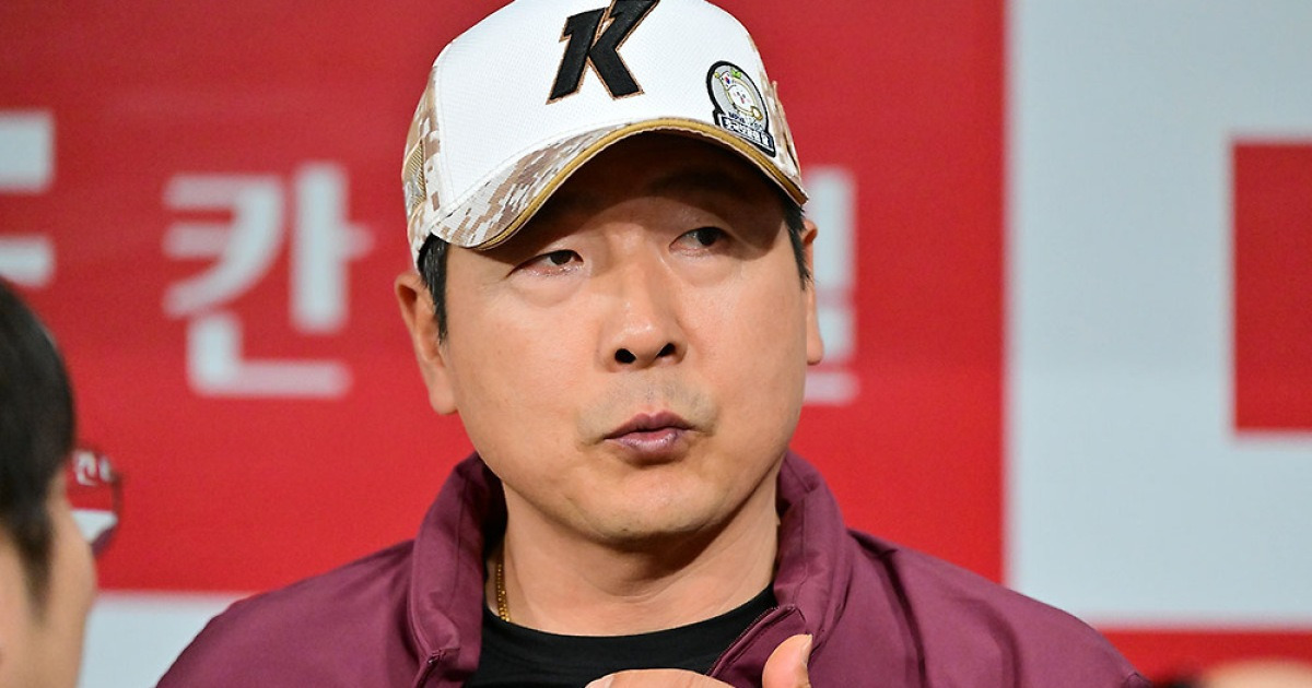 꼴찌 전력으로 꼴찌 한 게 큰 죄? '외인 농사 대폭망', 이것도 감독 책임인가…키움 충격 경질 행