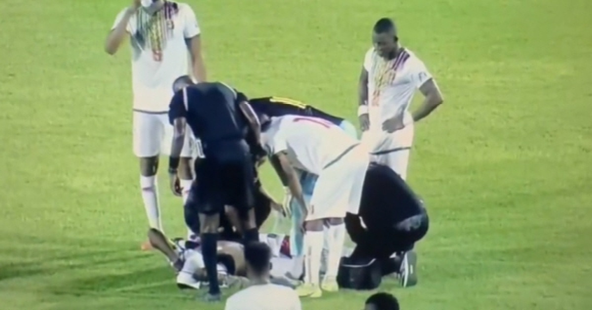 "고통에 몸부림치며 실려 나가" 손흥민 끌어안고 '엉엉' 울던 사나이, 인생이 꼬였다..."투입 9초 