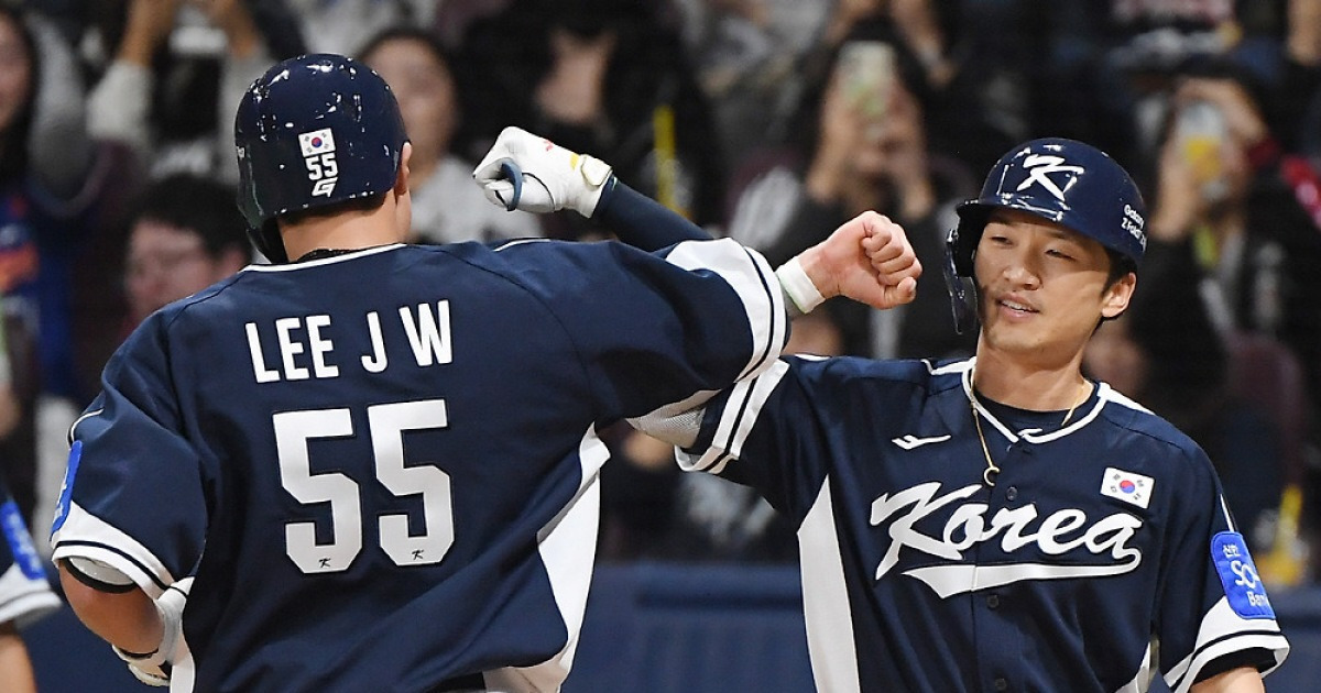 홈런 치고 떠나버렸다...외야수가 없다, '4인 정예 특공대'가 일본 깨러 간다 [고척 현장]