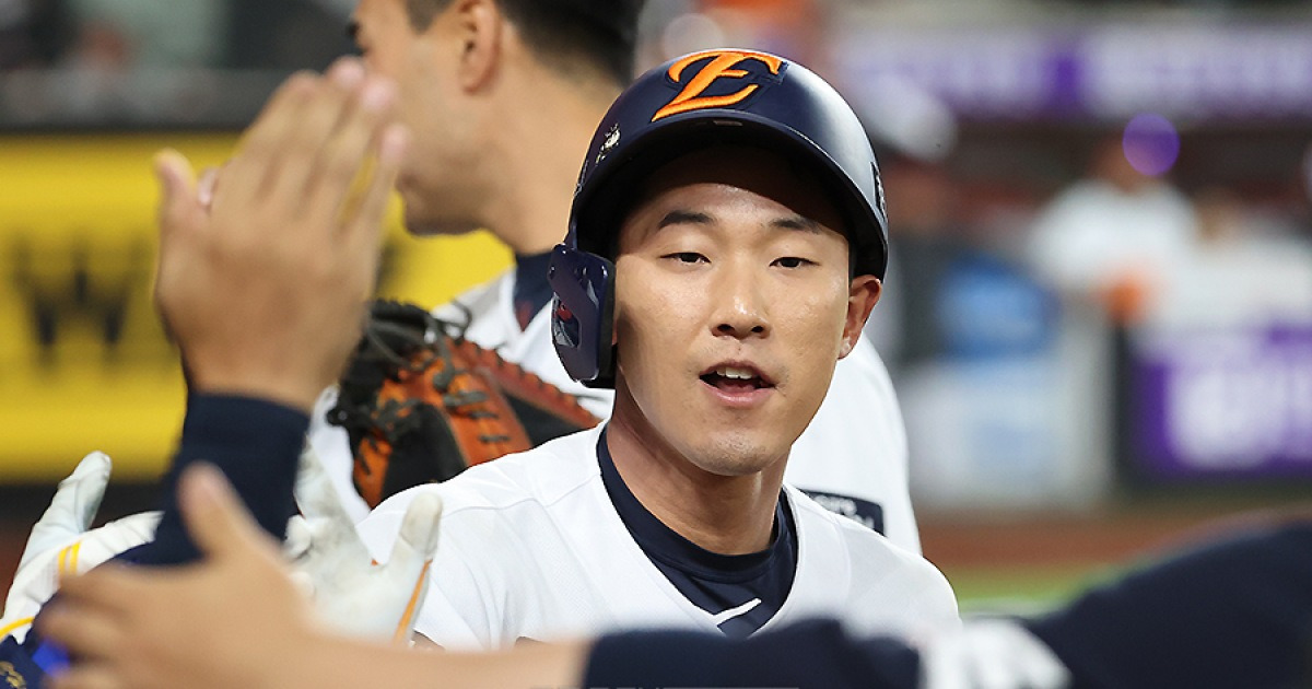 '김경문 신들린 용병술' 한화 5할타자 벤치 앉히고 새로운 영웅을 꺼냈다…가을야구 기적 우연이