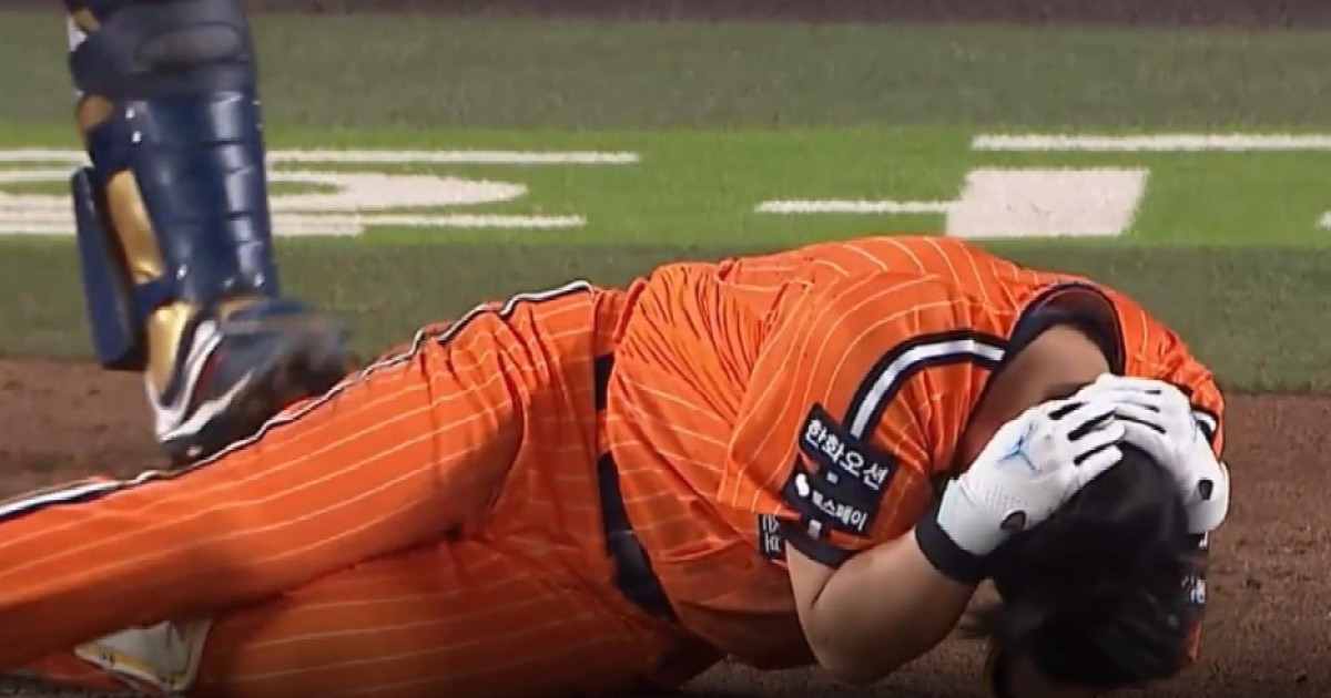 한화 노시환, 헤드샷 맞았는데 그대로 다 뛰었다?