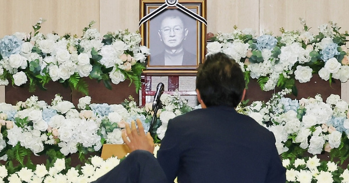 웃음 남긴 故 전유성..김정렬 숭구리당당→최양락 '봉이야'로 추모 [스타현장]