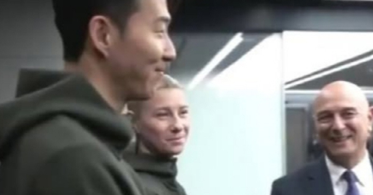 눈물로 손흥민 떠나보낸 레비 회장, SON 빈자리 크게 느꼈나...공백 채울 미친 영입 준비 "세리에A 