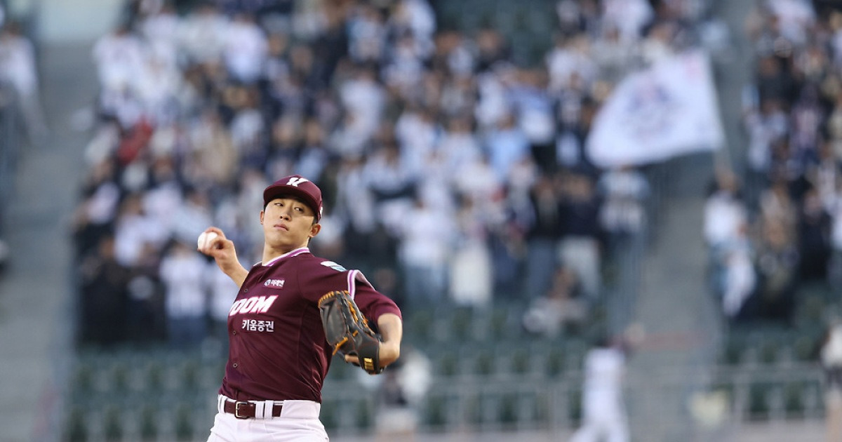"도대체 어디서 이런 보물"…팀 수렁에서 구한 '이적생', 5선발 확정?→줄부상 악몽 찢은 키움 마
