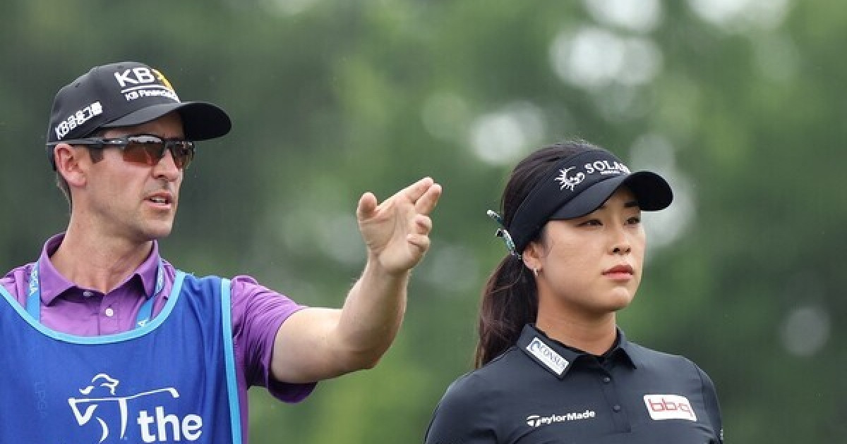 '메이저 우승 도전' 윤이나, 셰브론 챔피언십 3R 단독 5위 [LPGA]