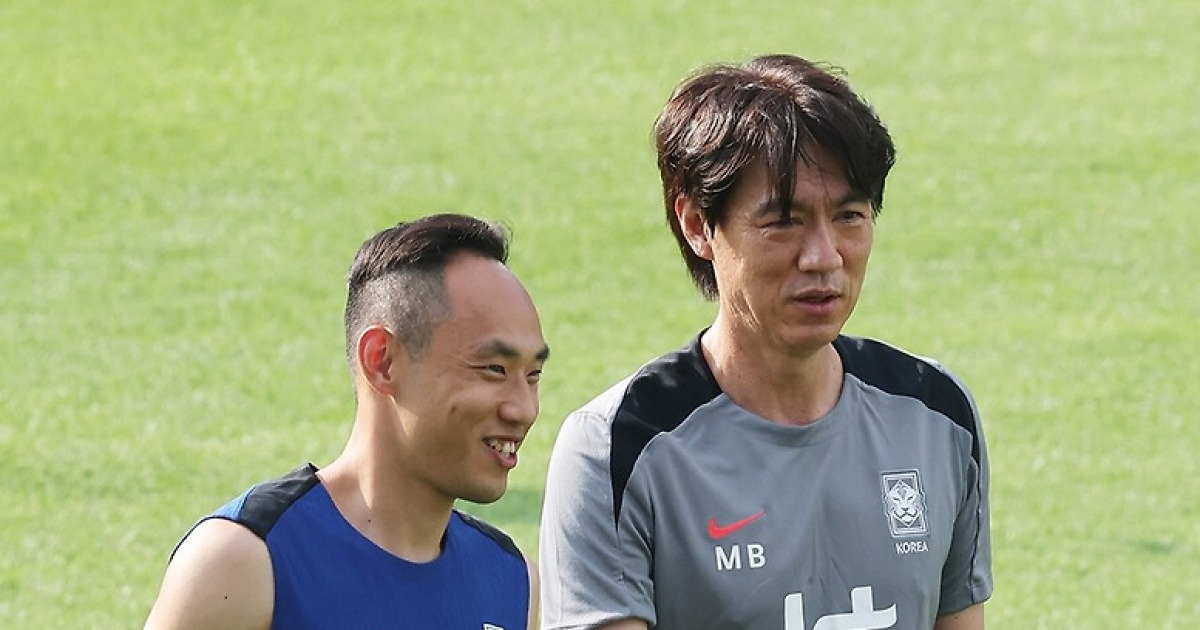 日에 '관제탑 악몽' 한번 더...'윙백으로 1도움' 문선민 "세리머니 생각보다 한일전 승리가 최우선