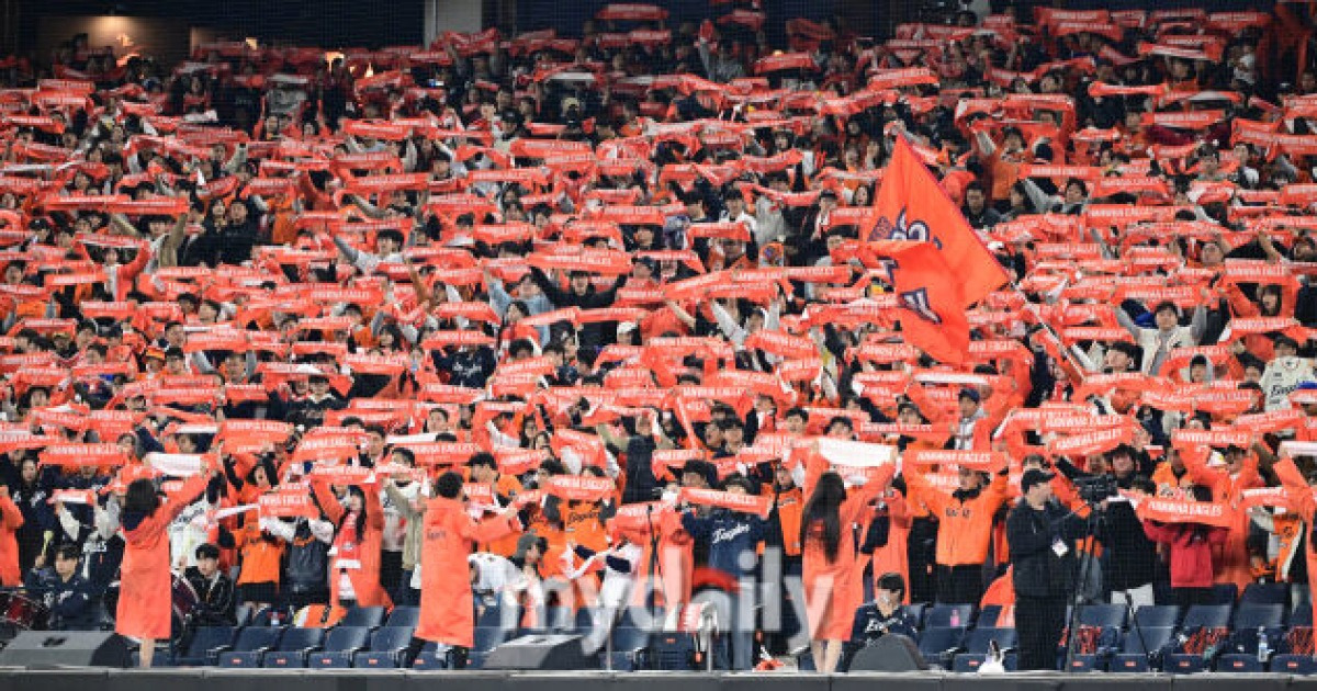 ‘한화 19년 만에 KS 진출’ 1231840명 열광적인 팬들 없었더라면…뜨거운 대전 야구 인기, 내년에