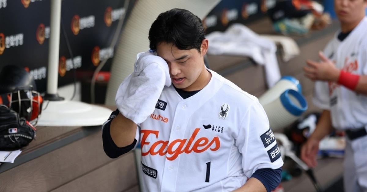 ‘LG에 1위 뺏겼다’ 한화, 문동주 7이닝 무실점 10K ‘호투’ 펼쳤는데…8회초 5실점→‘불펜 난