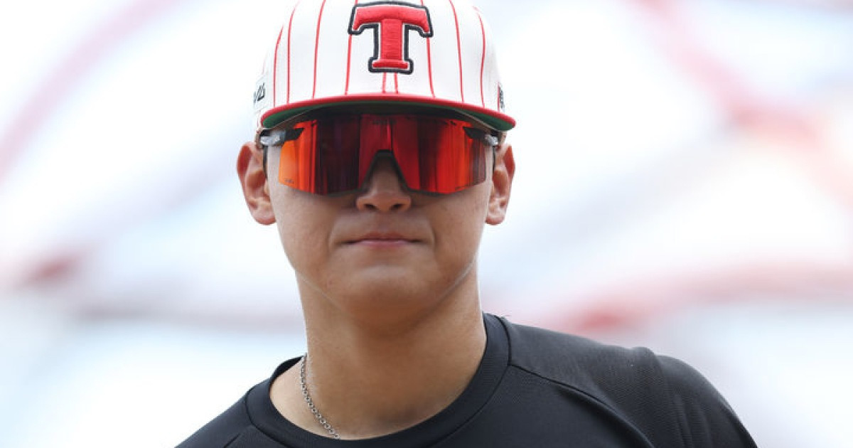 '부상 복귀' KIA 김도영, 햄스트링 근육 뭉침으로 경기 도중 교체