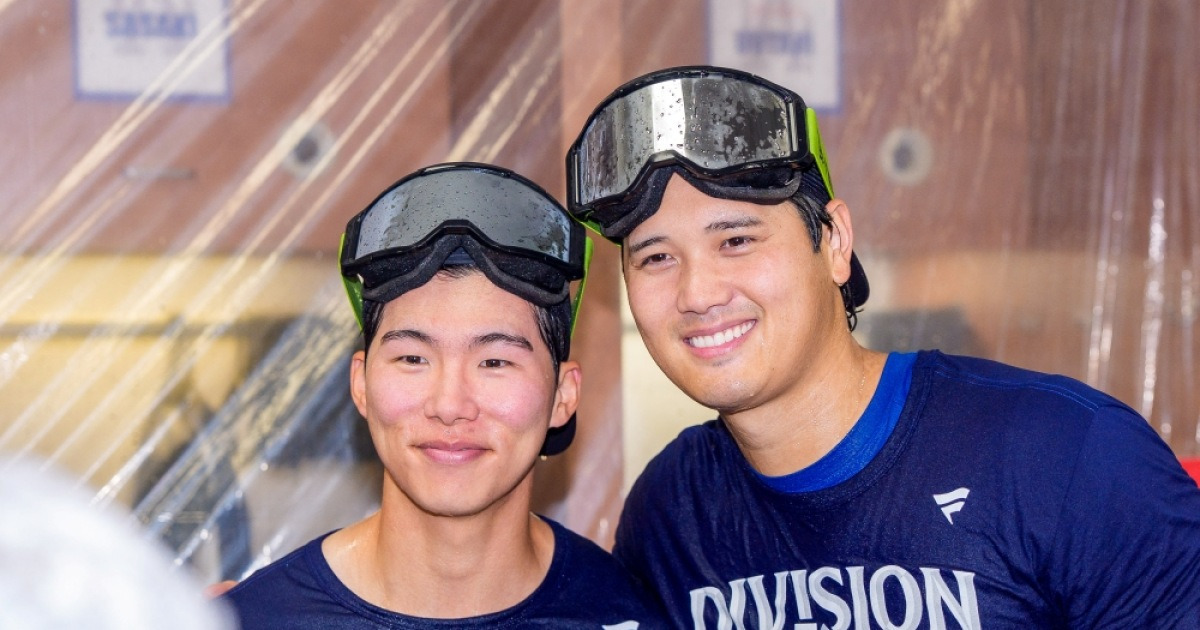 다저스 지구 우승→'오타니와 기쁨 만끽' 김혜성…日도 관심 "첫 샴페인 파티 즐겼어"