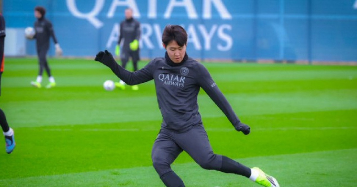 "LEE, 경기장 어디에나 있었다" 佛 현지 극찬... 이강인 복귀전 '美친' 존재감 "패스 환상, 존재감 