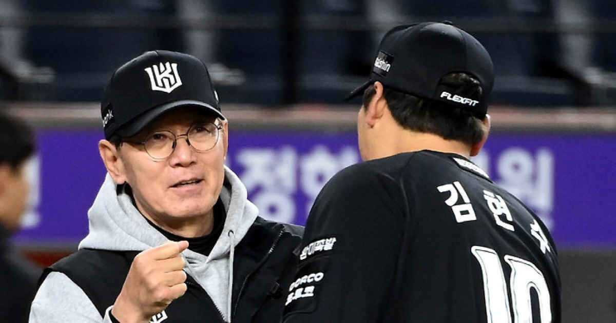 'LG→한화→삼성' 최악 대진 6승2패 통과 → 이강철 KT 감독 "마지막에 정상에서 만납시다" [부산 