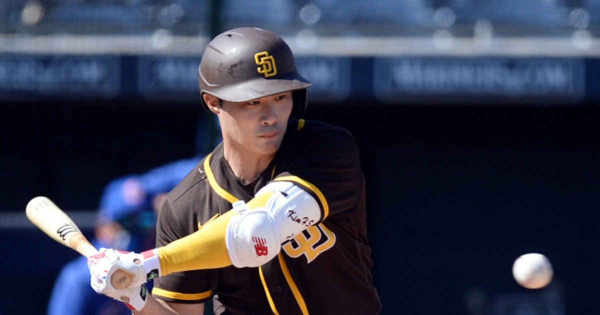 '손가락 부상' 김하성, 재활 후 복귀…1안타·1도루 '컴백쇼'