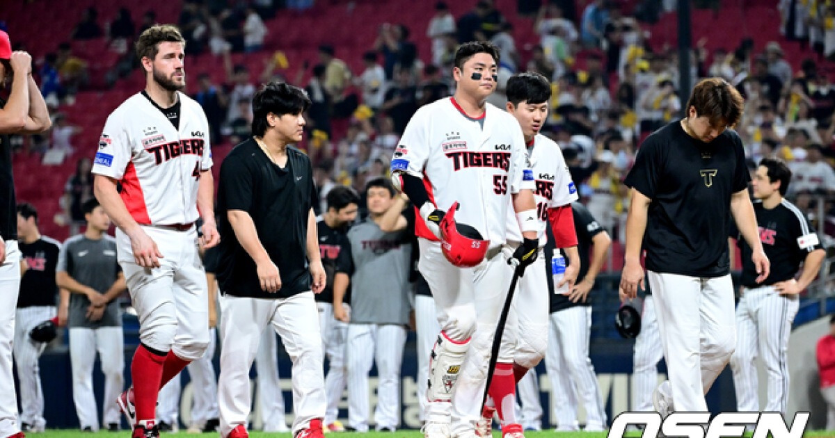 단독 2위 찍더니 1승10패, 8위와 반게임차 추락...잘나가던 KIA에 대체 무슨 일이 벌어졌나
