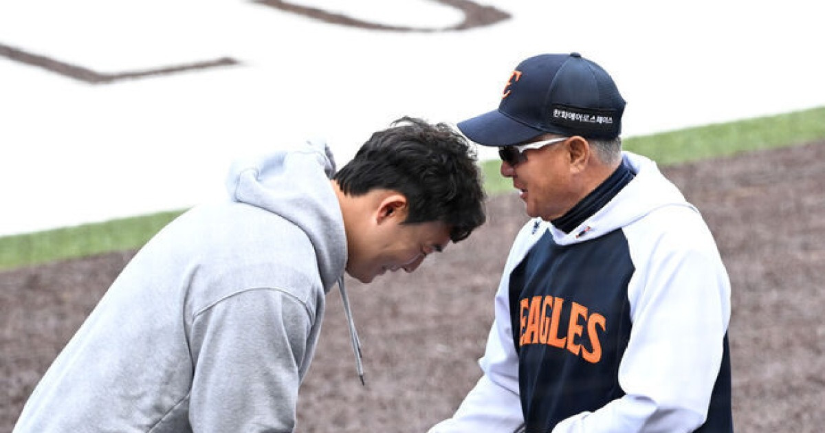 ‘불펜 꼴찌’ 한화 왜 ‘이 선수’ 포기했나…100억 보상선수 이적→ERA 1점대 압도, 1위팀 필승