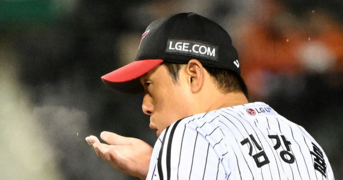 ‘1년 동안 안 보인다’ 14억 투수 김강률 찾습니다…52억 장현식-38억 함덕주 2군행, FA 불펜 3총사