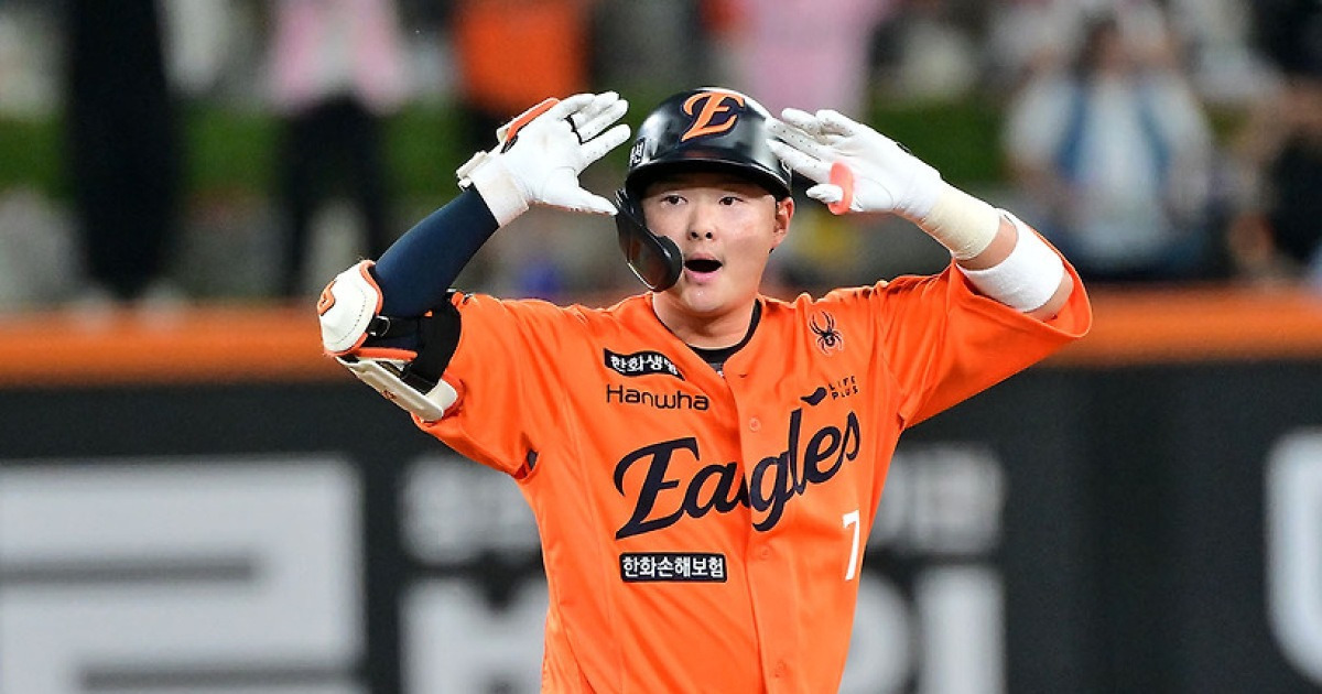 [한화 52승 말하다] "없으니까 분하더라" 이도윤은 7년 전 PS 기억한다…올해는 핵심으로, 가을 향