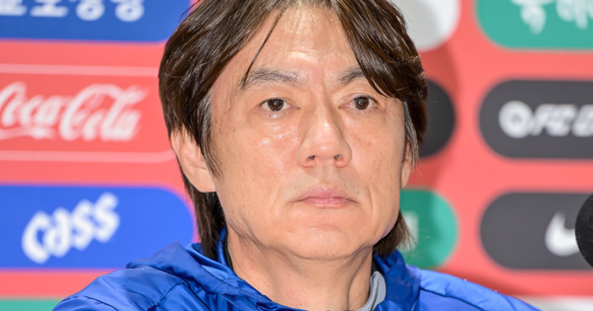 브라질전 야유에 대한 홍명보 감독의 반응 "내가 할 수 있는 일 아냐, 역할 최선 다할 것" [파라과