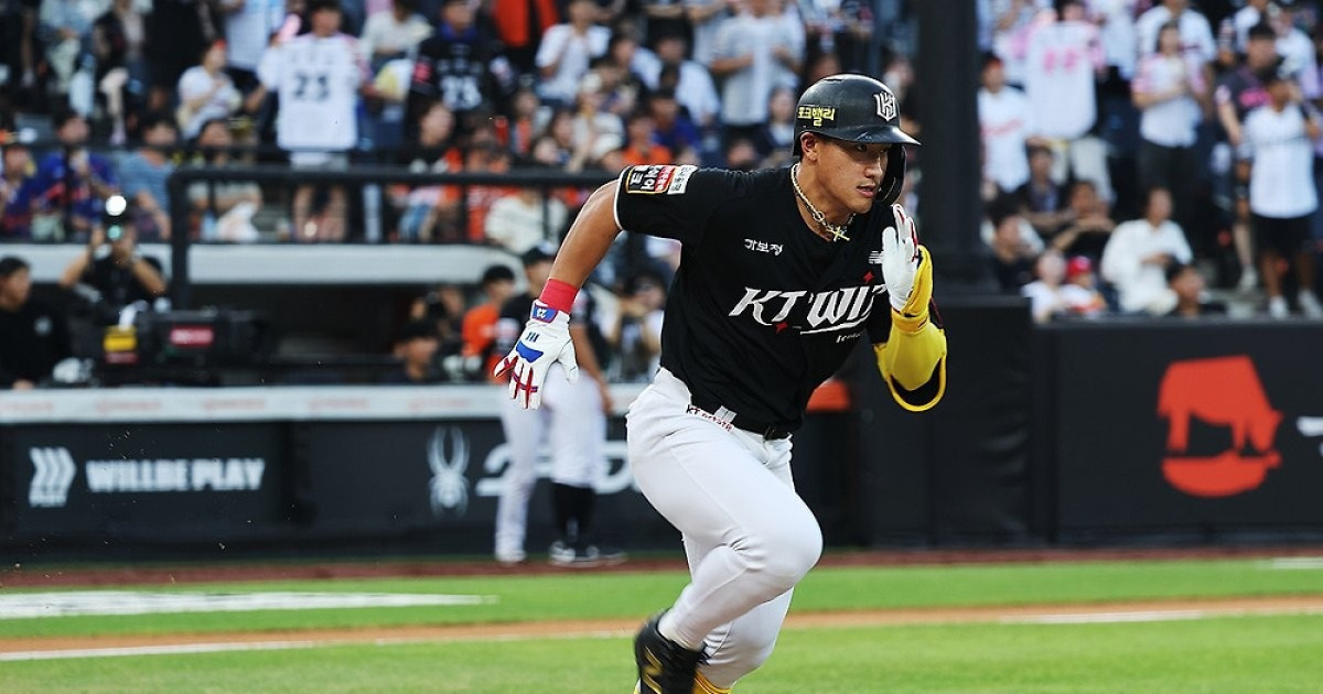 프로야구 타격왕 경쟁 ‘점입가경’…안현민 주춤, 양의지 맹추격