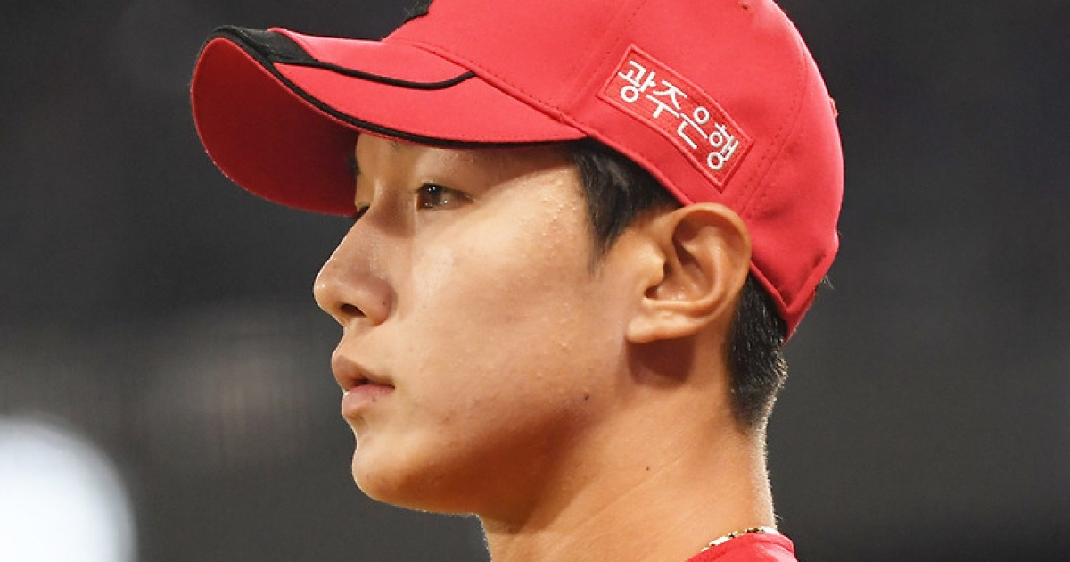 '팬한테 욕설' KIA 황당 전력 이탈…트레이드 유망주에겐 '천금 기회' 왔다