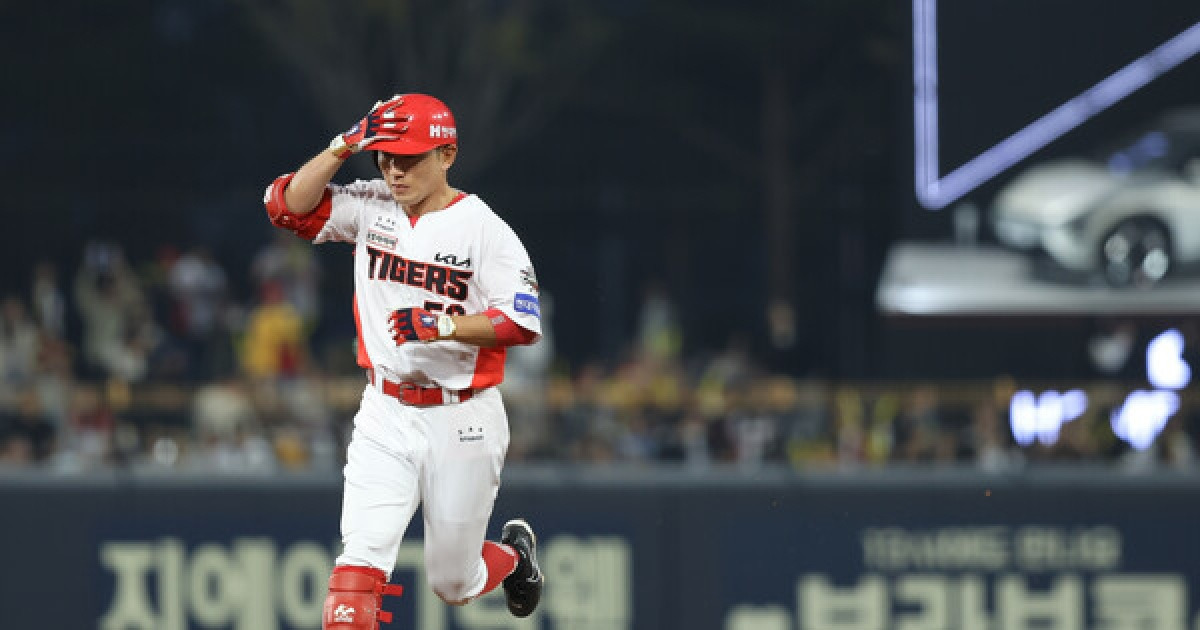 시즌 전 FA 계약 맺었는데? KIA, '서교수' 웨이버 공시했다