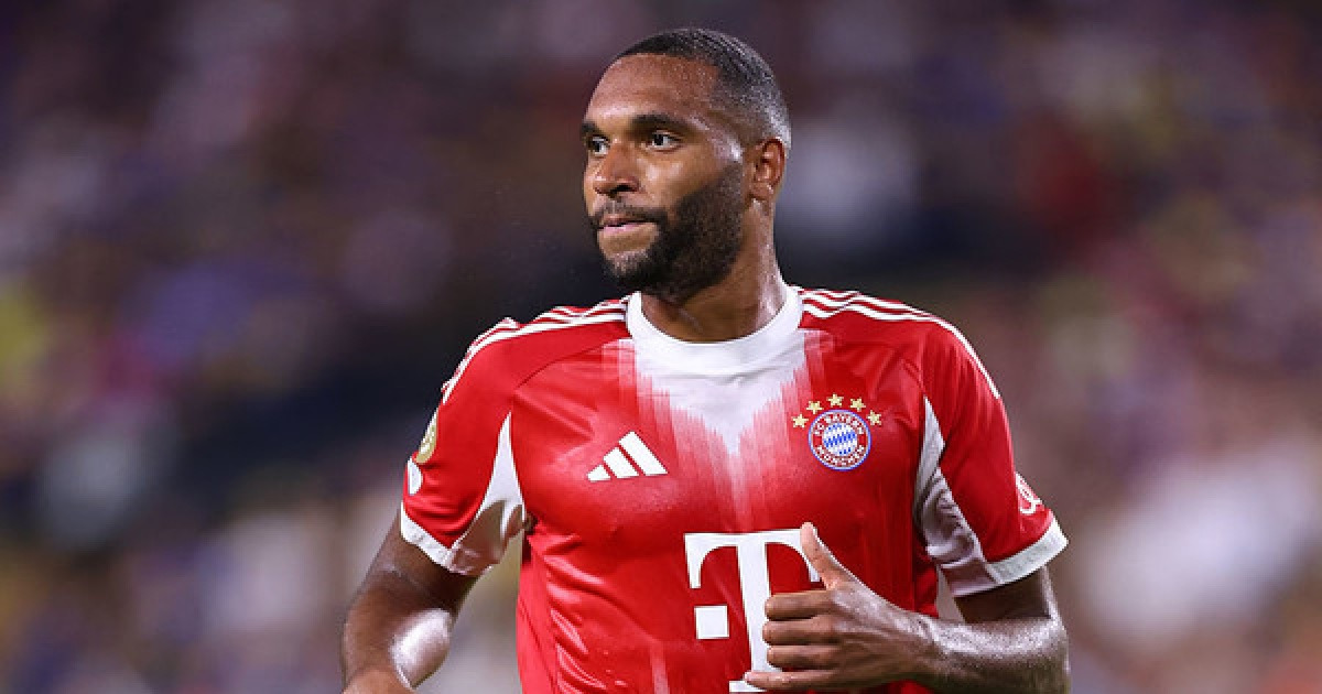 김민재 밀어낸 '진정한 리더'라며? 현실은 구심점 없는 우왕좌왕 수비, '우파+타' 조합의 불안함