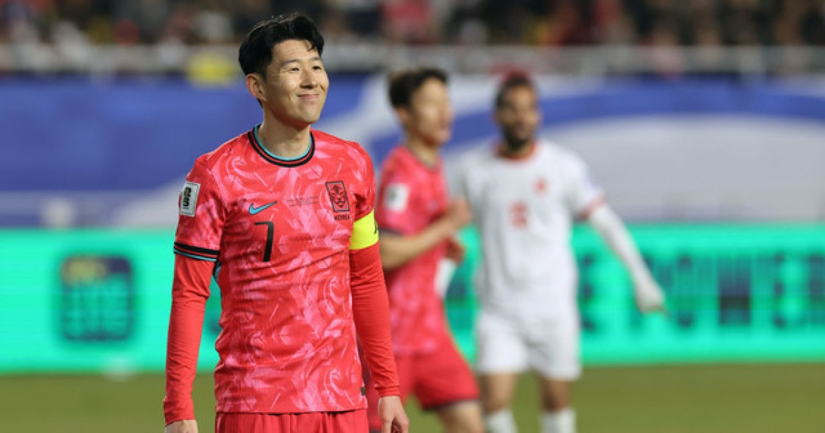 [BE.현장] 손흥민의 역할이 달라진다? 주장직-스트라이커 기용, 고심 중인 홍명보 감독 "어떤 순간