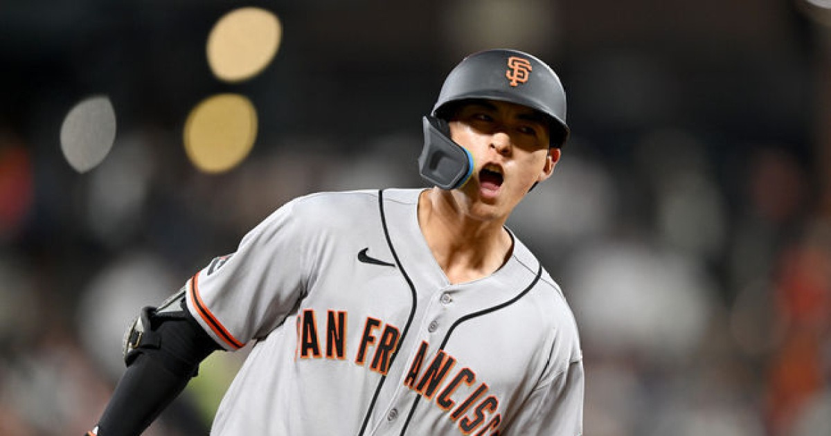 '이정후 걱정? 괜한 소리였다' 홈런+호수비에 美 매체도 감탄