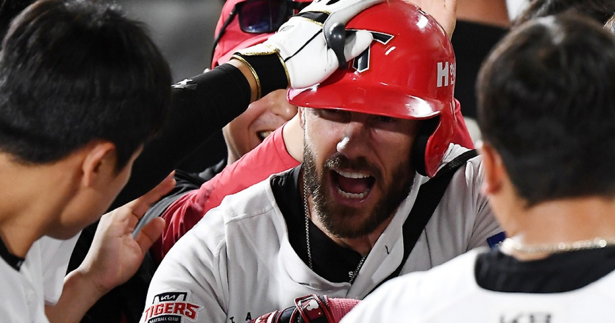 "진짜 무서운 선수다"…KIA 재계약 각 나왔다, 김도영 이탈 공백까지 채웠으니까