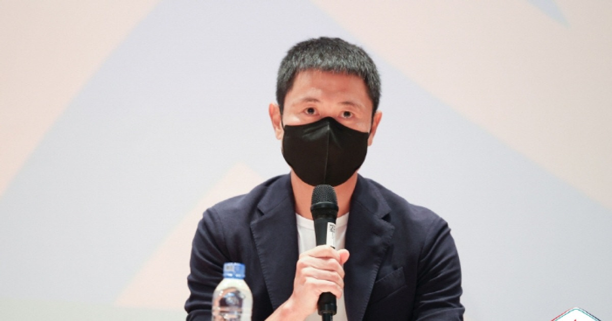 '그 마음을 알겠다' 해설하다 열받은 이영표, '졸전+어부지리 8강' 이민성호에 쓴소리 "두 살 어린