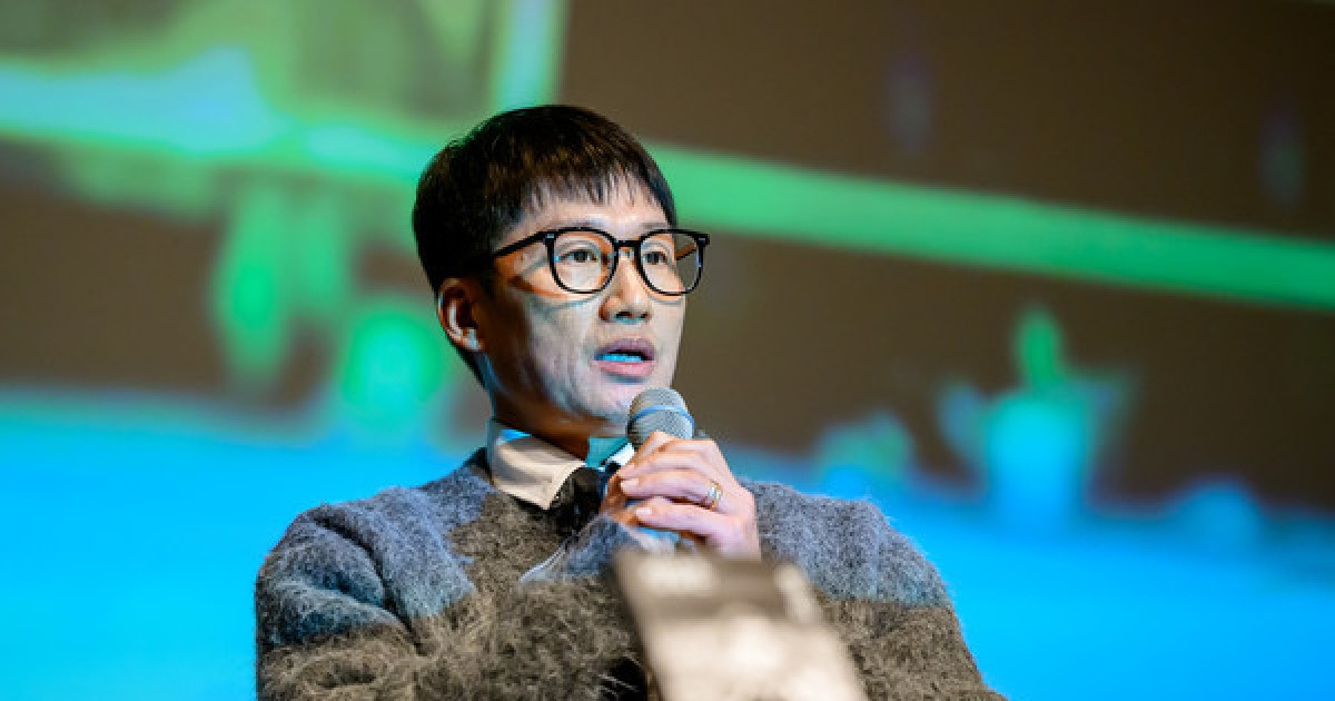 이정효 수원 감독, '이재용 회장' 암시하는 초대형 야심 "현존 최고 기업인이 수원삼성 홈 경기에