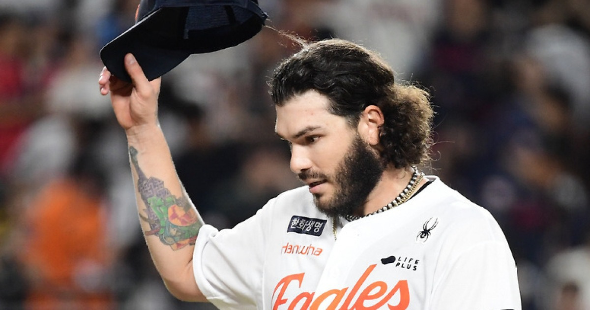 "폰세, NPB 돌아와주면 안될까?" 믿기지 않는 성적에 일본 언론도 깜짝 놀랐다