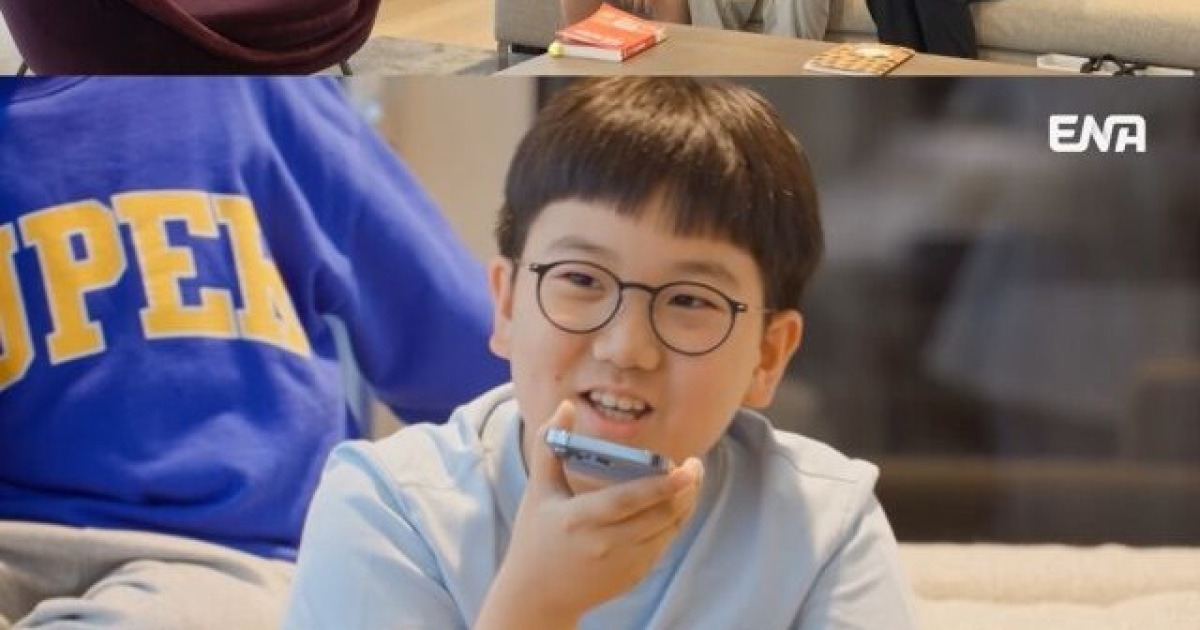 '장윤정♥도경완' 子연우, 홍콩 도착하자마자 위기…ATM 비번 실수에 멘붕 [내생활]