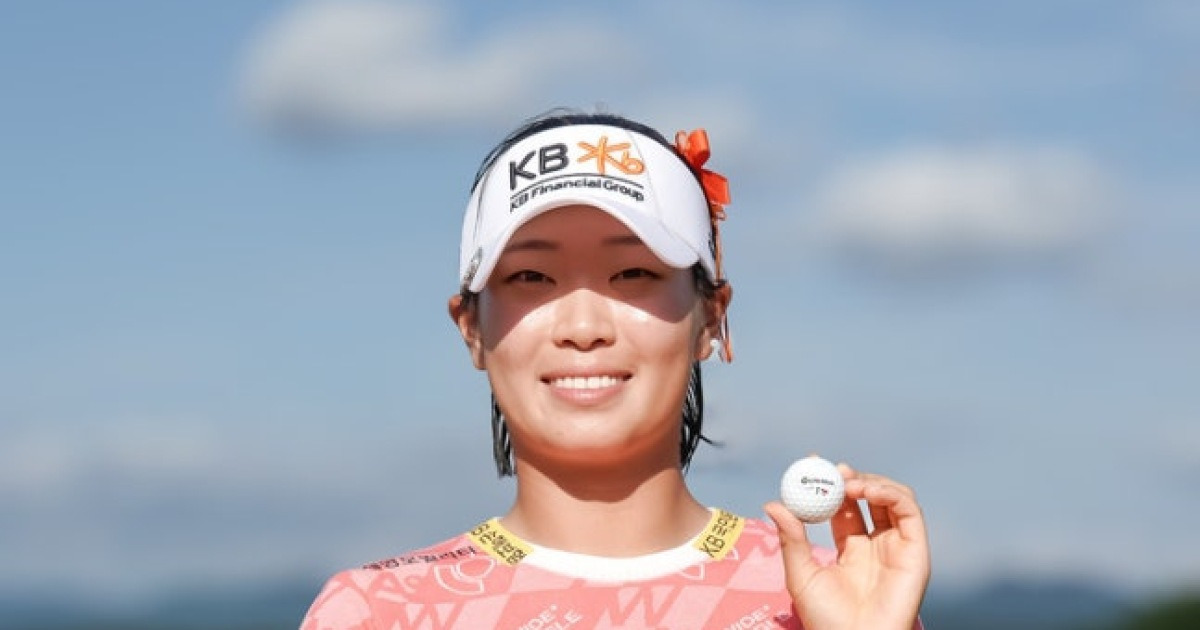 'OK장학생이 드디어 OK했다' 방신실, 하루에 5타씩 줄이고 시즌 3승 달성..다승 공동 선두 등극