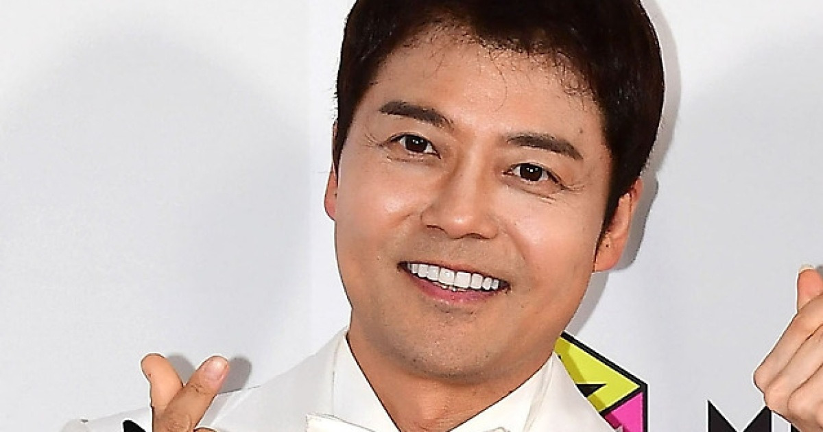 전현무, 결혼 축하 받았다…"나의 신부" 드레스 입은 여성 포착 ('사당귀')