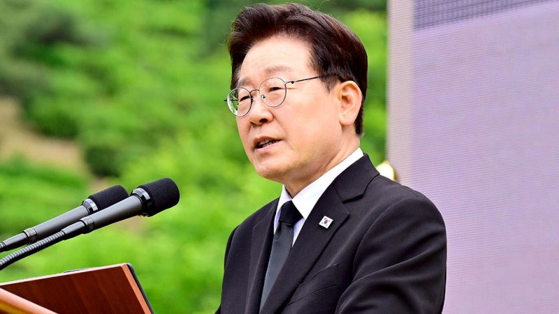 '노무현 추도식' 참석한 대통령 "개혁" 강조…여권도 '총집결'