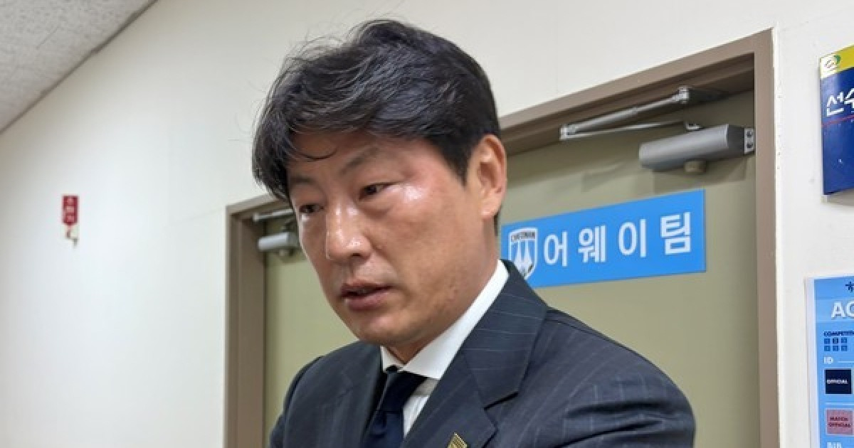 '발디비아 2경기 침묵' 박동혁 감독의 생각 "솔로 플레이 상황 안 나타나, 전방 숫자 늘려서 도울 