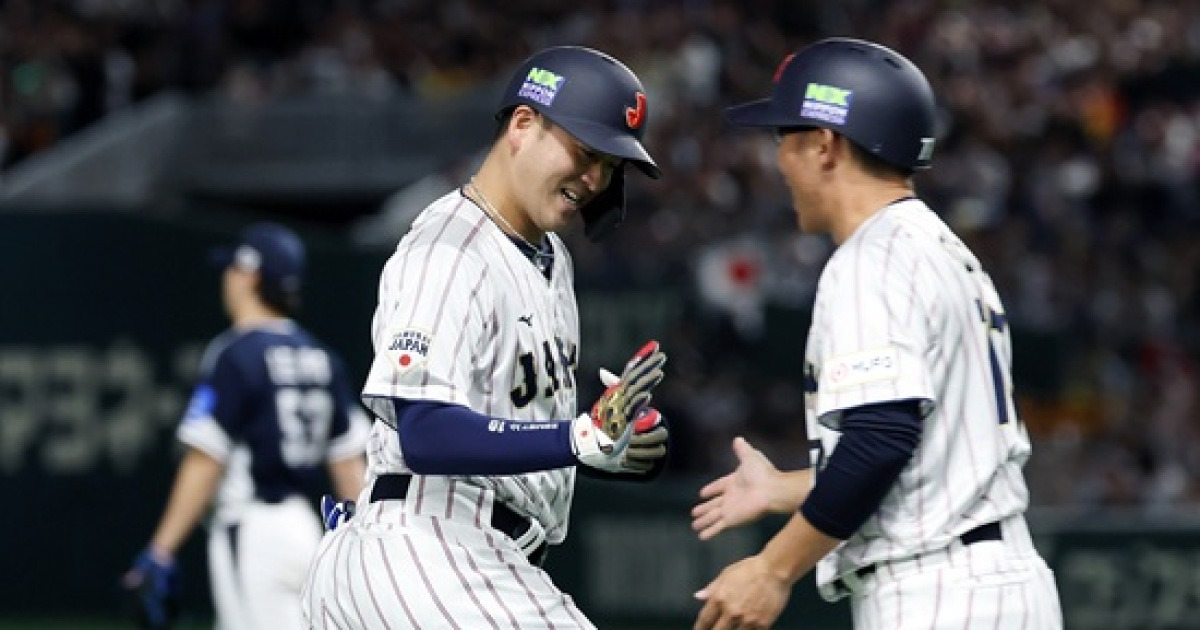 ML 구심 황당 오심이 망쳤다! 한국, '안현민+송성문' 선제 백투백→'5회 6실점' 와르르…한일전 10