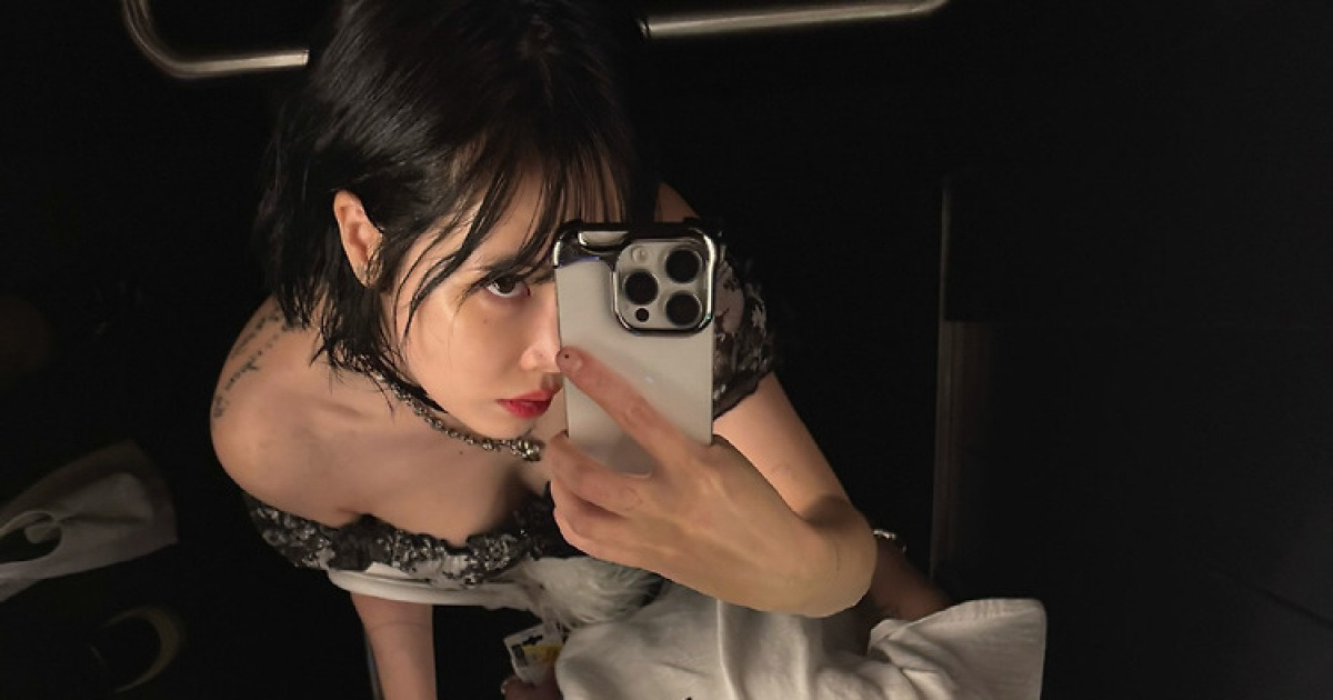 [공식]현아, ♥용준형과 끊이지 않는 임신설 전말…공항서 포착된 사진으로