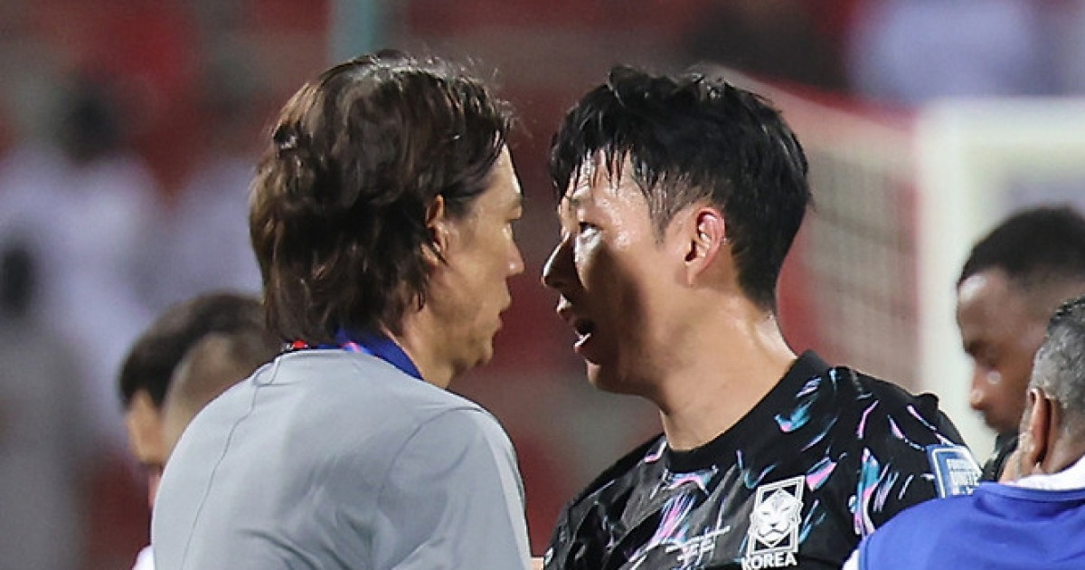 "주장 교체 저격이라니, 손흥민 흔들기냐"... 9월 A매치 앞두고 팬들 분노 '부글'