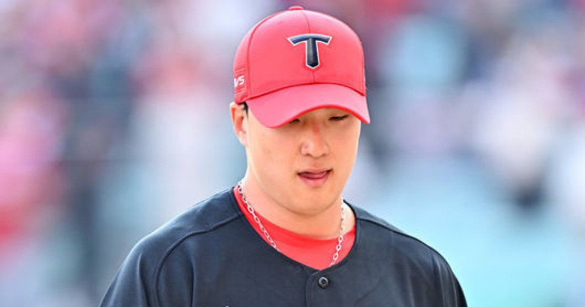 ERA 16.88로 무너진 149세이브 특급 마무리, 2군 재조정도 어렵나…2번째 등판 실점 허용