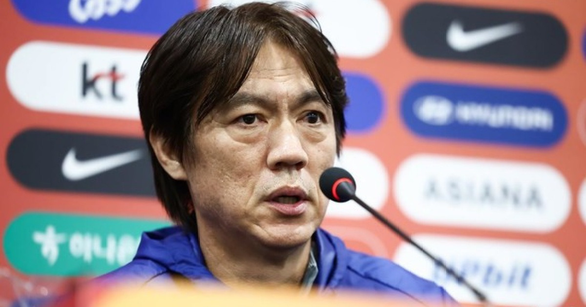 [IN POINT] "결과도 중요했지만..." 쓰리백 고집한 홍명보 감독, 파라과이전은? 2포트 위해 '결과' 필