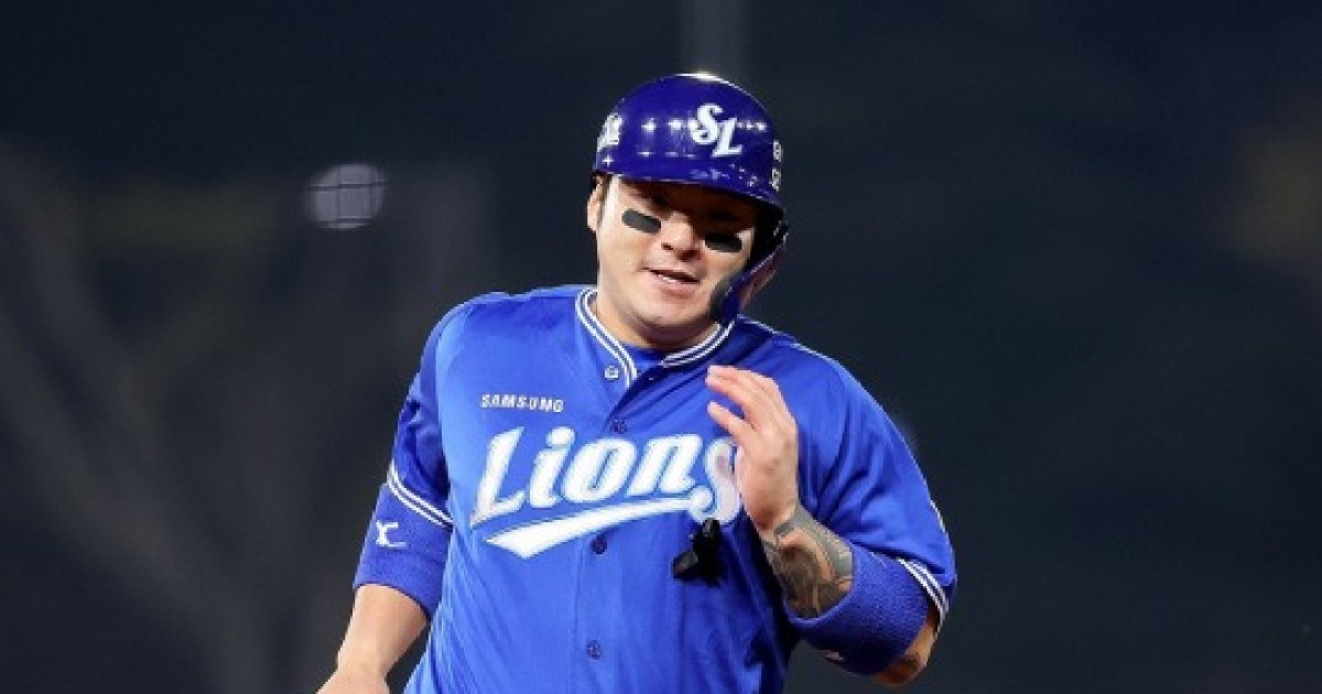 '레전드의 몰락?' 삼성 박병호의 쓸쓸한 말년..."손목 부상까지, 이제 정말 은퇴 수순인가"