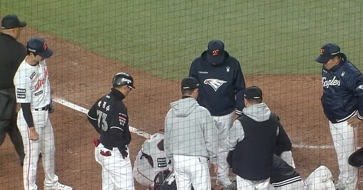 엄상백, 첫 등판 '146km 헤드샷' 사구 퇴장→"허경민 좌측 안면 부위 맞아, 병원 검진 예정" [대전 