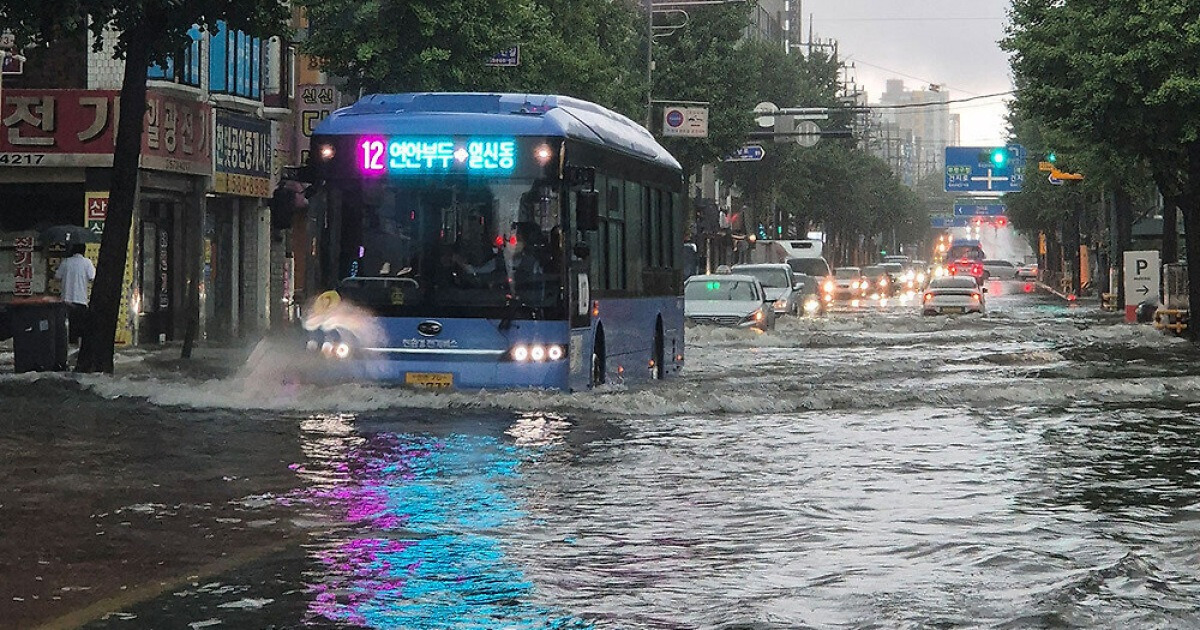 오늘까지 중부지방 집중호우…수도권 시간당 30∼70㎜ '물폭탄'