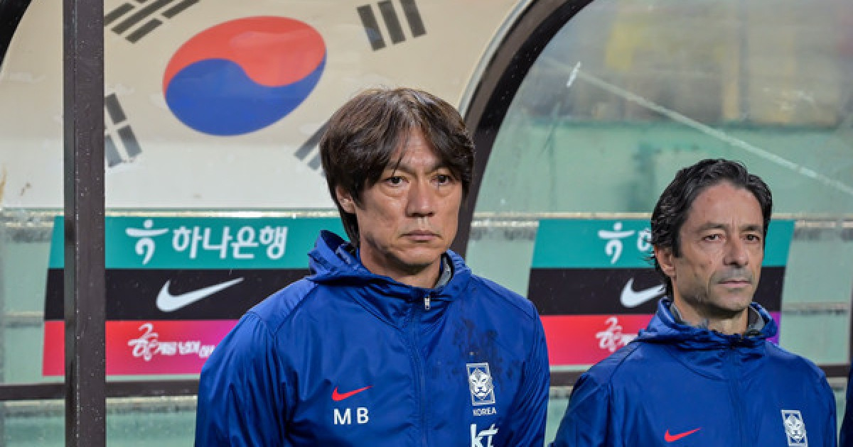 홍명보 감독 "대패한 뒤 사흘 만에 극복하는 모습, 이번 소집 최대 소득이다" [파라과이전 현장]