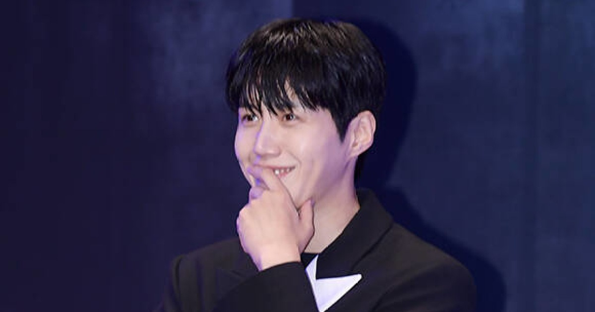 김선호, 연극 '비밀통로' 출연…1인 다역 도전