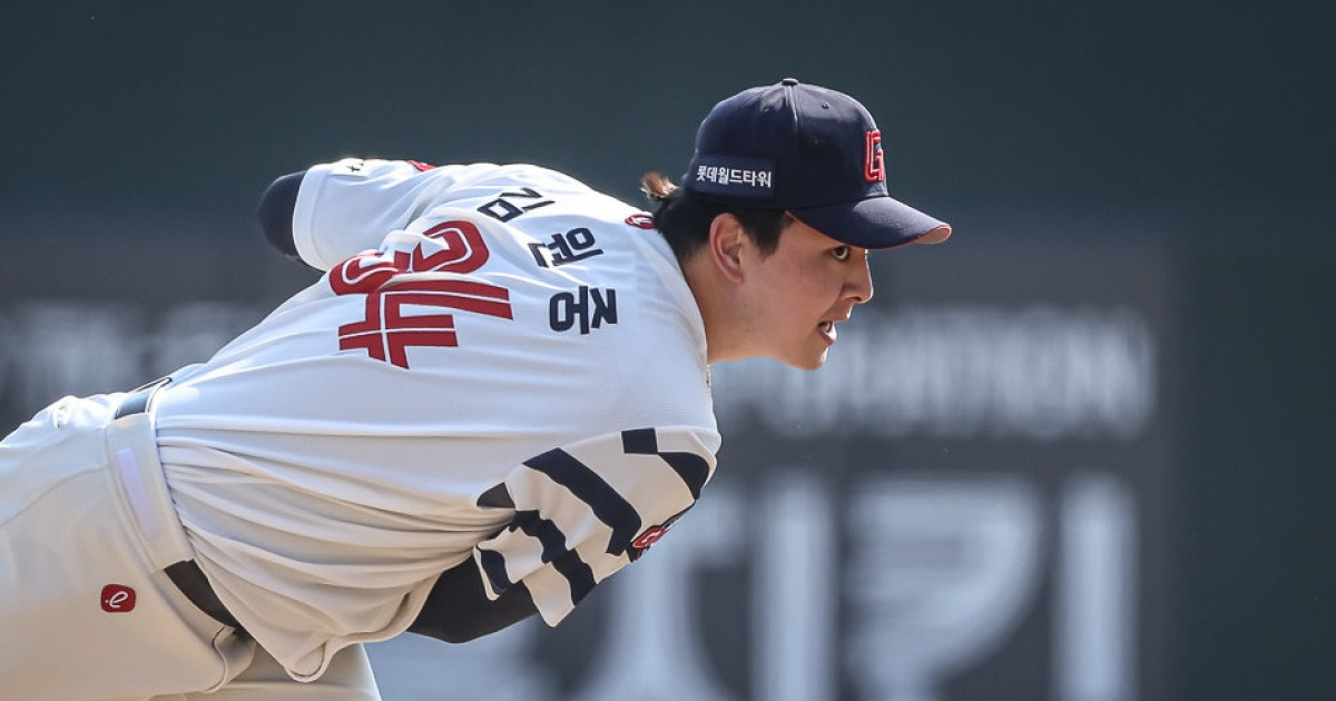 4㎞ 낮아진 직구 구속…롯데 김원중, 마무리 복귀 위한 구위 회복 절실